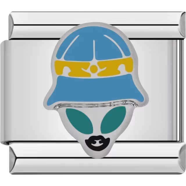 Alien with Hat Charm